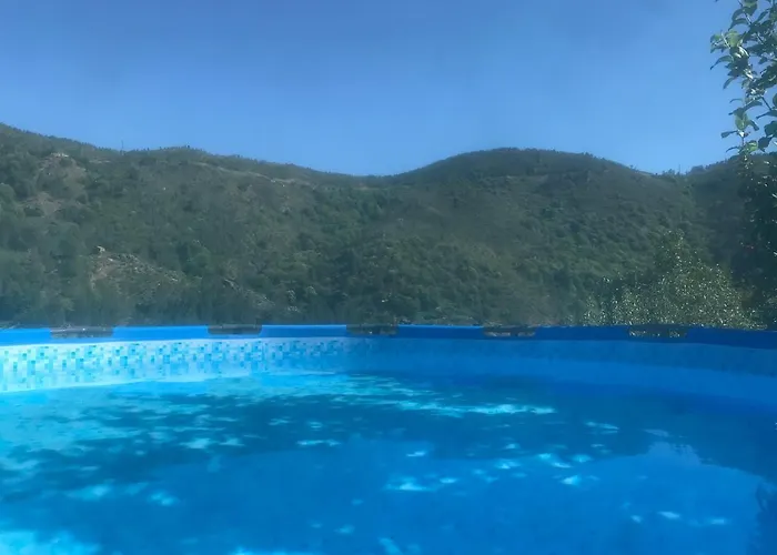 Casa Do Meio Da カントリーハウス *