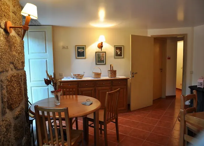 Casa Do Meio Da カントリーハウス
